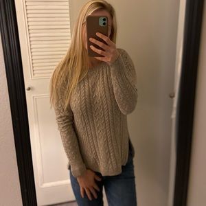 American Eagle Sweater